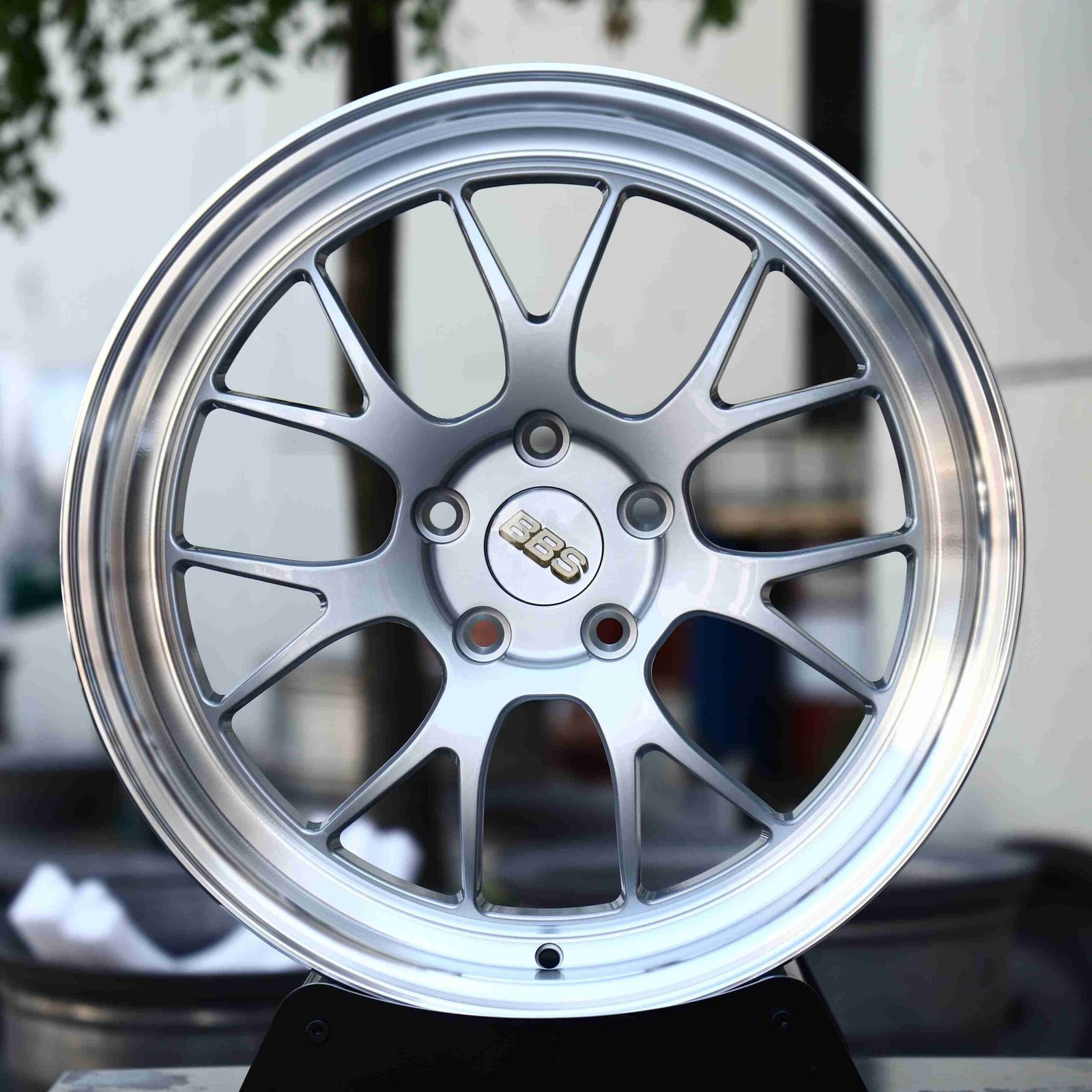BMW M3 E46 wheels – Matte Silver Deep Lip (BBS LM-Style), front view