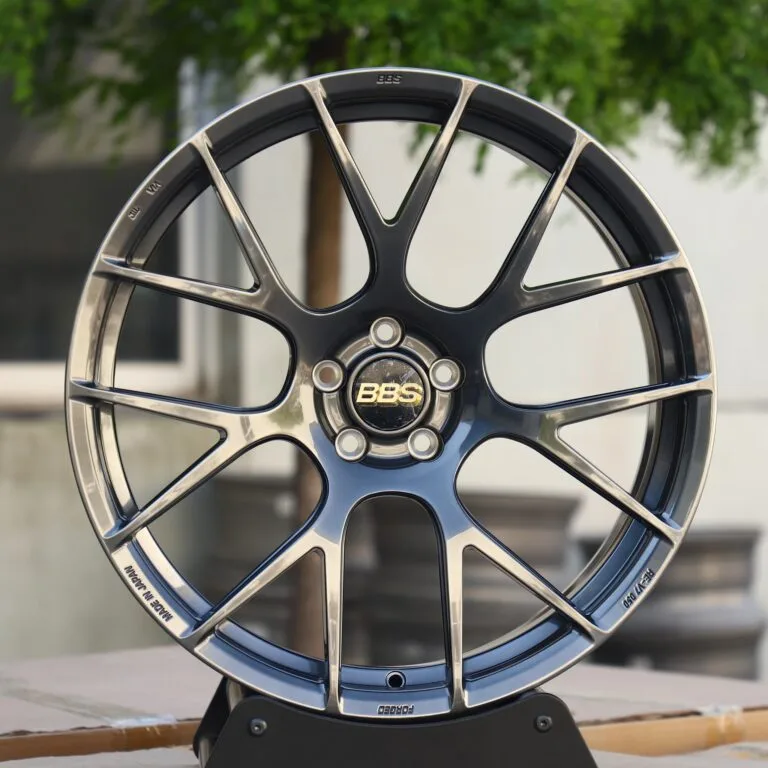 BMW M3 E46 wheels – Metallic Gray 7 Y-Spoke (BBS LM-Style), front view