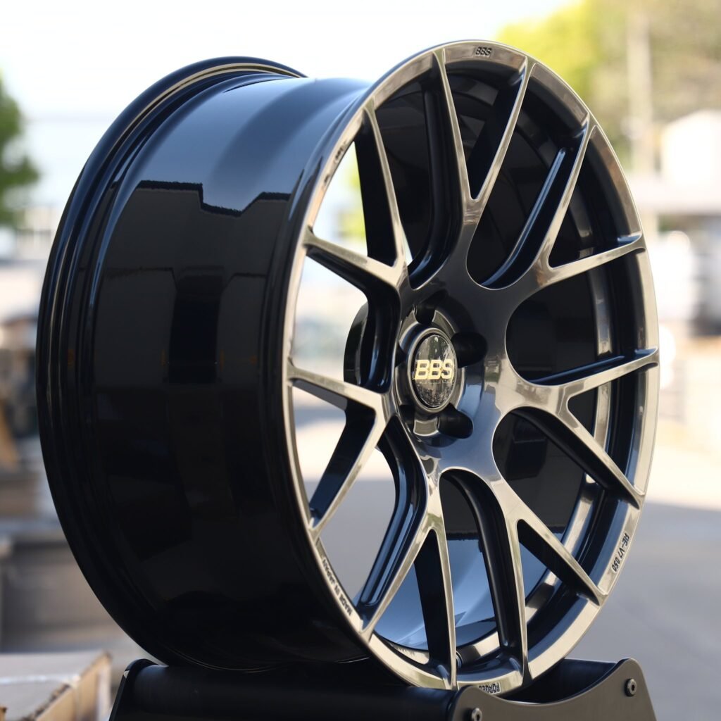 BMW M4 F82 wheels – Metallic Gray 7 Y-Spoke (BBS LM-Style), lip and barrel detail