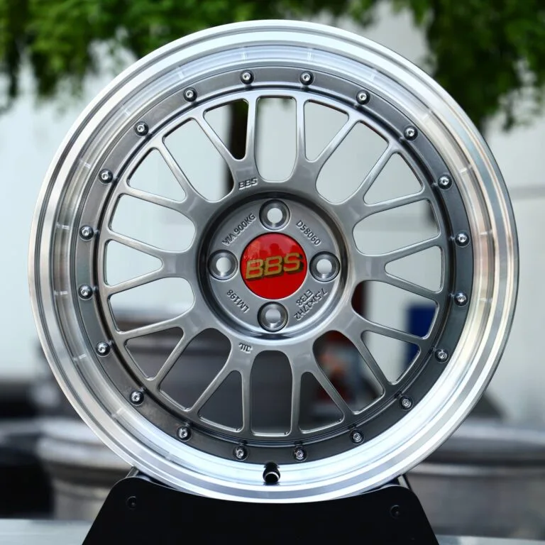 Mazda MX-5 wheels – Gunmetal Mesh Polished Deep Lip (BBS LM-Style), front view