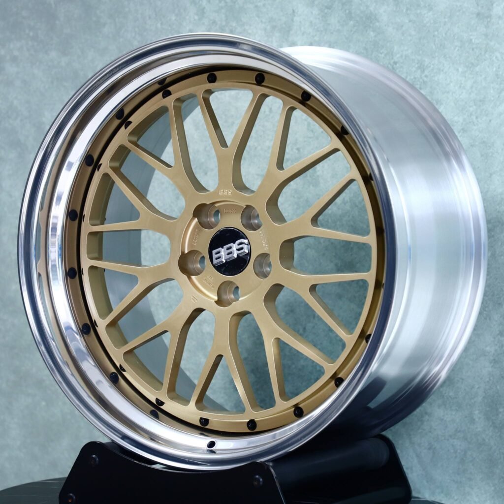 Porsche 911 wheels – Gold Mesh Polished Lip 2-Piece (BBS LM-Style), angled view