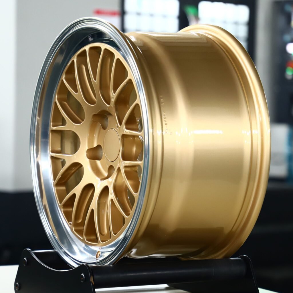 Porsche 911 wheels – Matte Gold Deep Lip (BBS LM-Style), angled view