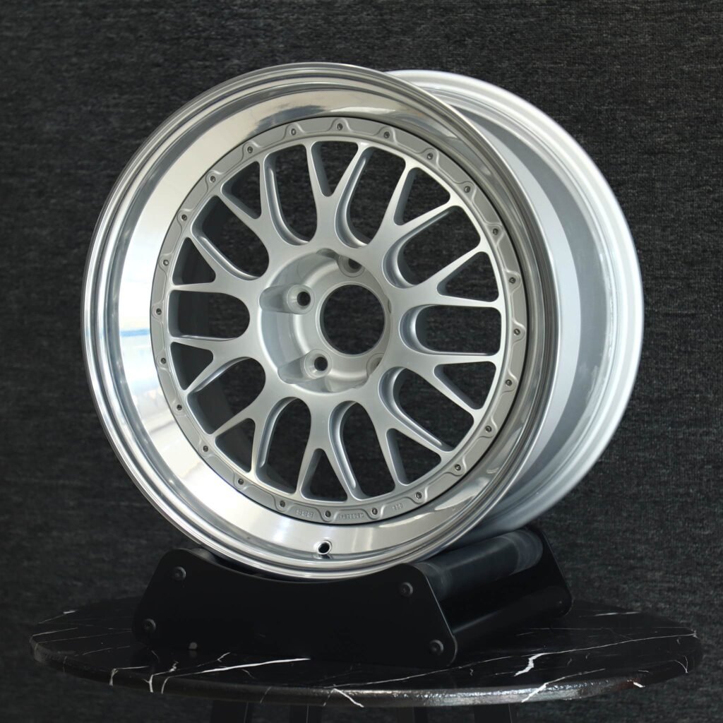 BMW M4 F82 wheels – Matte Silver 2-Piece 10 Y-Spoke Deep Lip (BBS LM-Style), lip and barrel detail