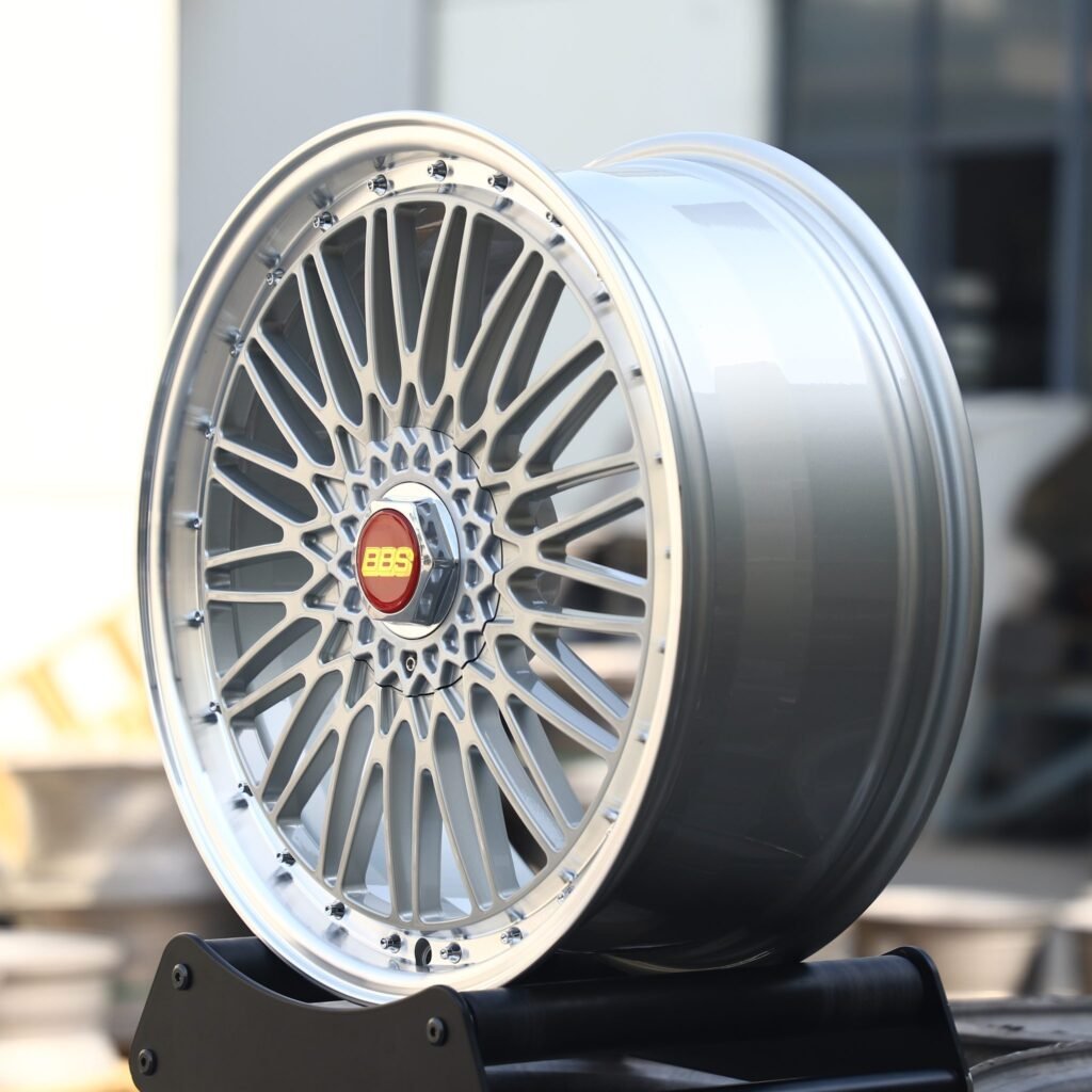 BMW M4 F82 wheels – Matte Silver 2-Piece Riveted (BBS RS-Style), lip and barrel detail