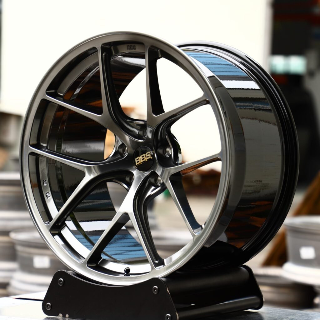 Honda Civic Type R wheels – Metallic Gray 5 Y-Spoke (BBS RI-D-Style), angled view