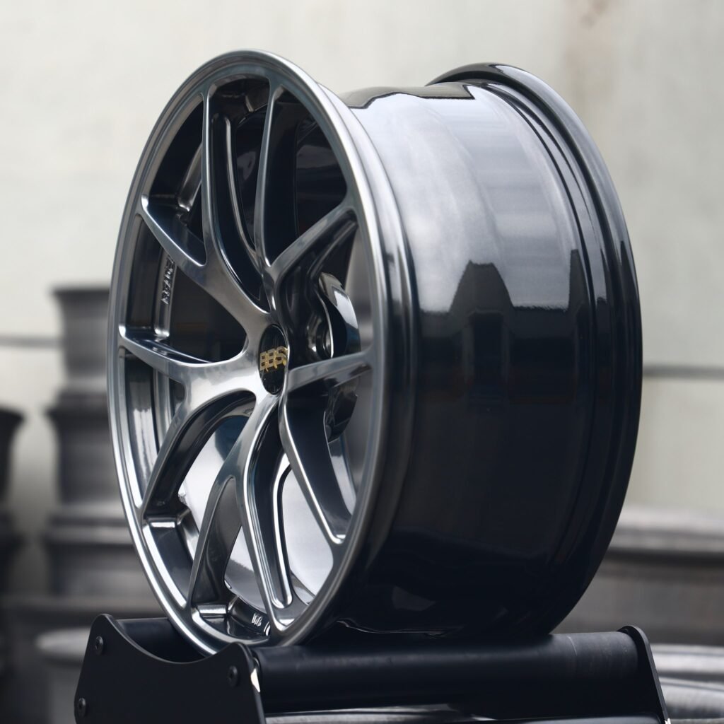 Porsche 911 wheels – BBS Metallic Gray 5 Y-Spoke, angled view