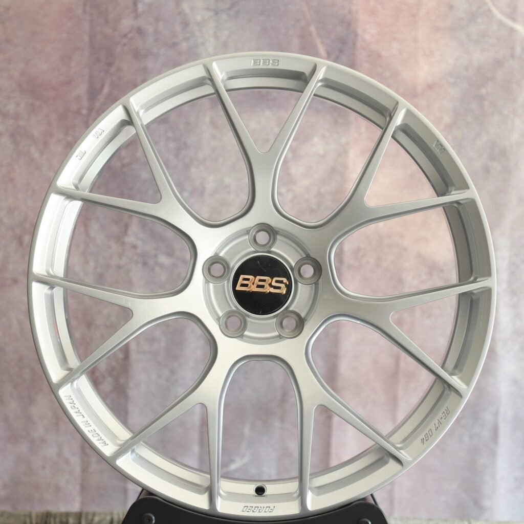 7 Y-образных спиц, в стиле BBS, серебристый — Toyota GR86 / Honda Civic Type R