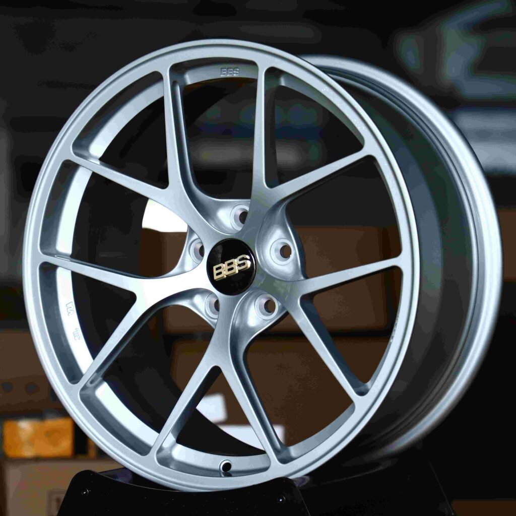 Honda Civic Type R wheels – Bright Silver 5 Y-Spoke (BBS RI-A-Style), angled view