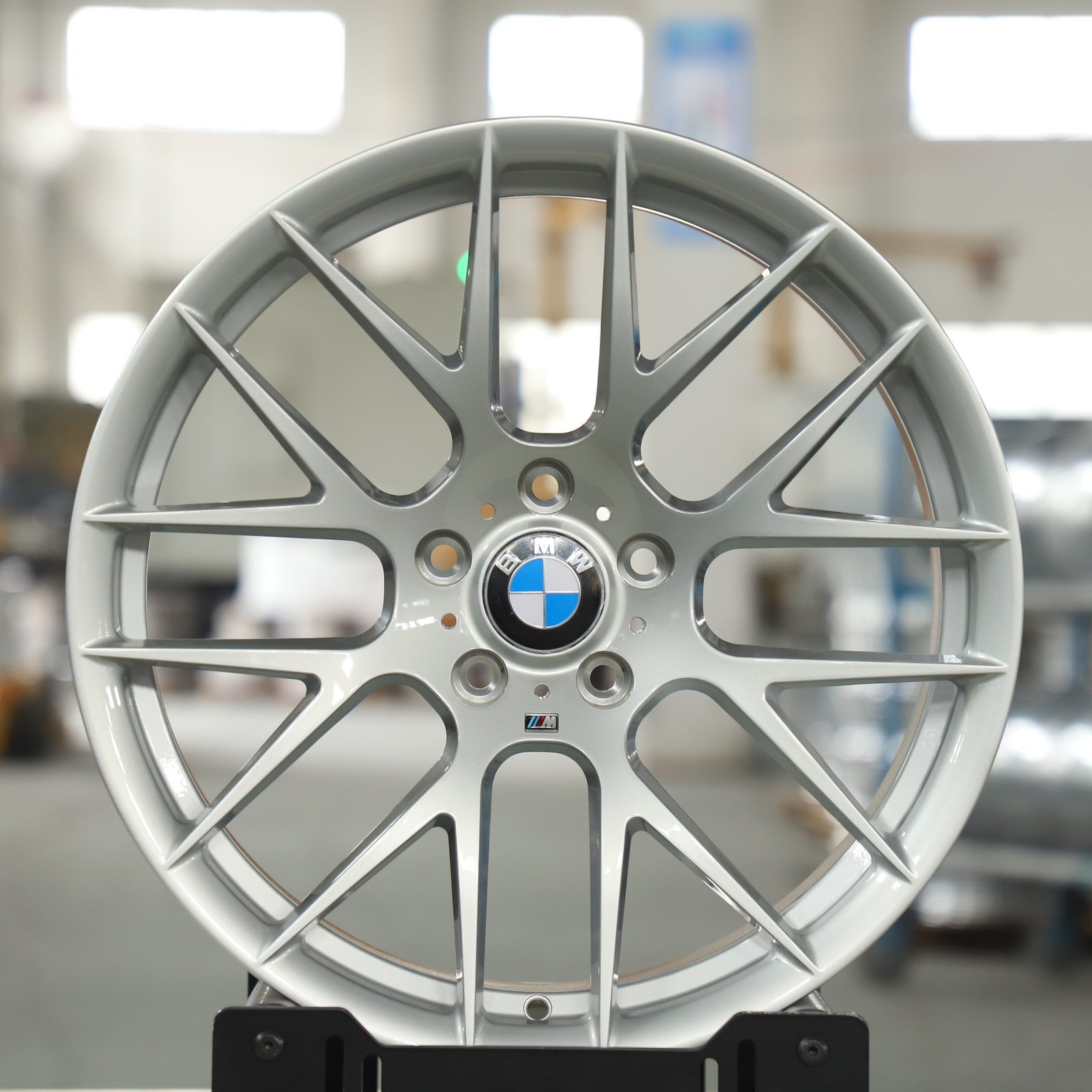 BMW M3 E46 wheels – Bright Silver 8 Y-Spoke (BMW OEM-Style), front view