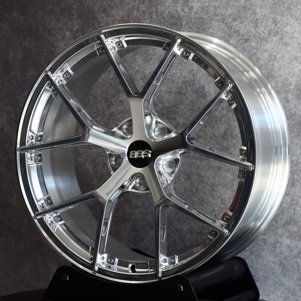 Porsche 911 wheels – BBS Silver 5 Y-Spoke Polished Riveted, angled view