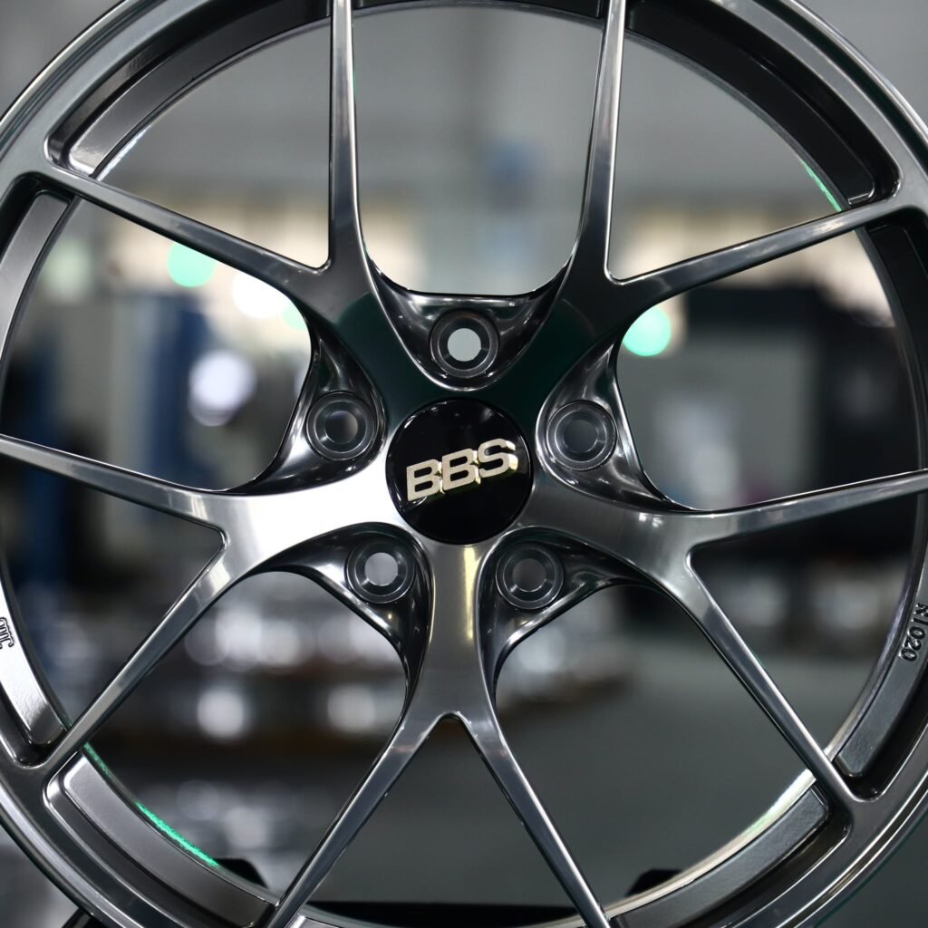 BMW M4 F82 wheels – Black Chrome 5 Y-Spoke (BBS-Style), lip and barrel detail