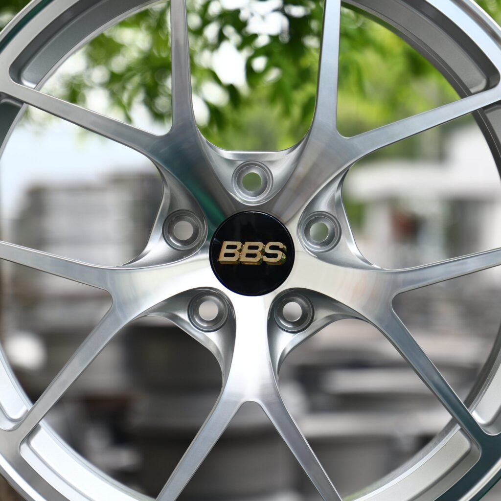 5x130 wheels – Brushed Silver 5 Y-Spoke (BBS-Style), side view