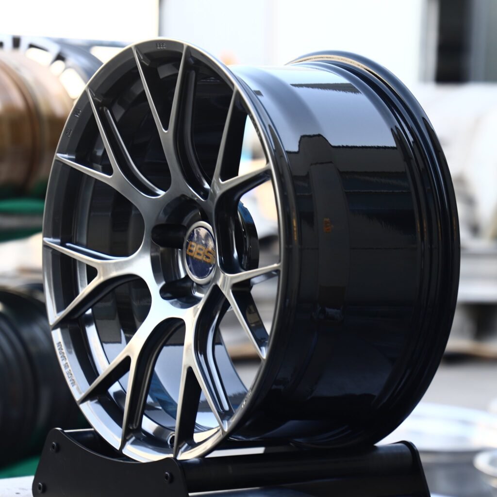 5x130 wheels – Gloss Black Machined 10-Spoke (BBS-Style), side view