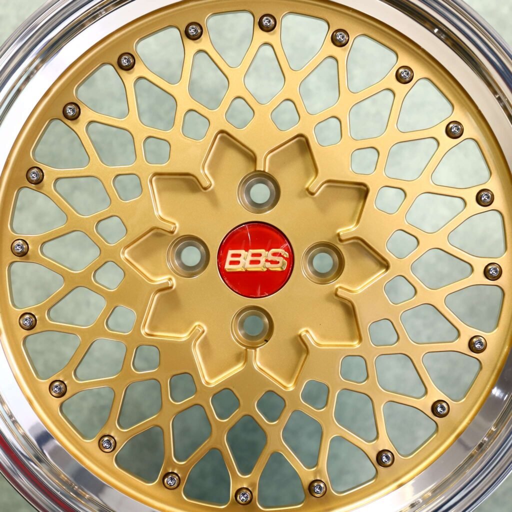 Nissan Micra wheels – Gold Mesh Polished Lip 2-Piece (BBS-Style), lip and barrel detail
