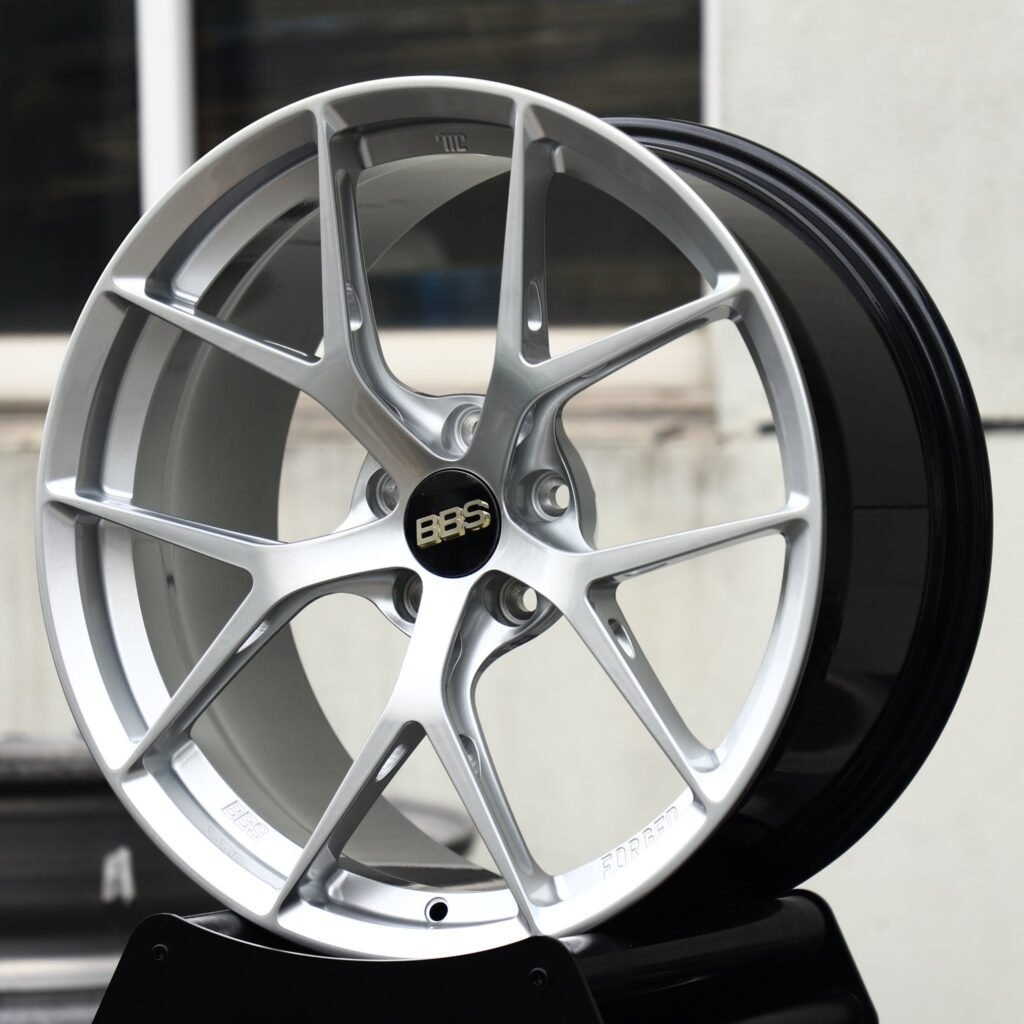 5x130 wheels – Hyper Silver 5 Y-Spoke (BBS-Style), side view