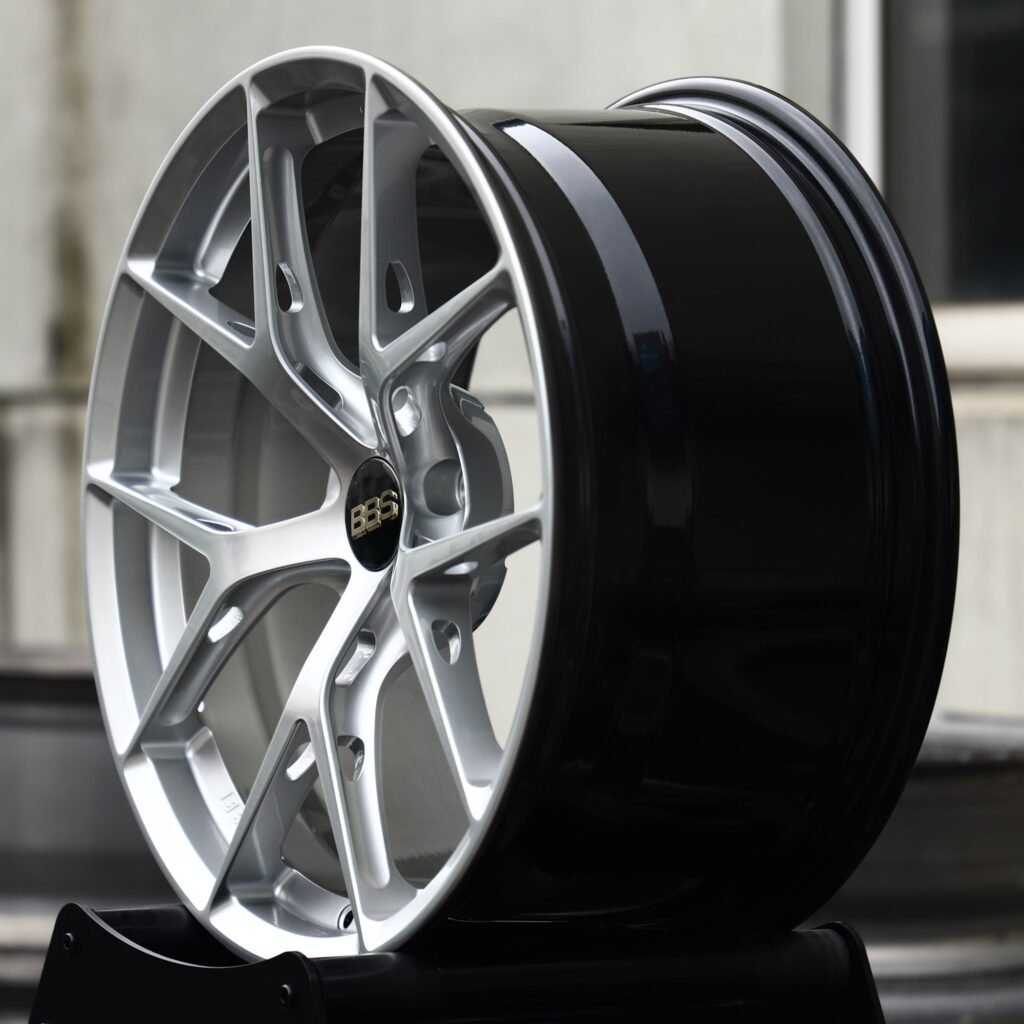 BMW M4 F82 wheels – Hyper Silver 5 Y-Spoke (BBS-Style), lip and barrel detail