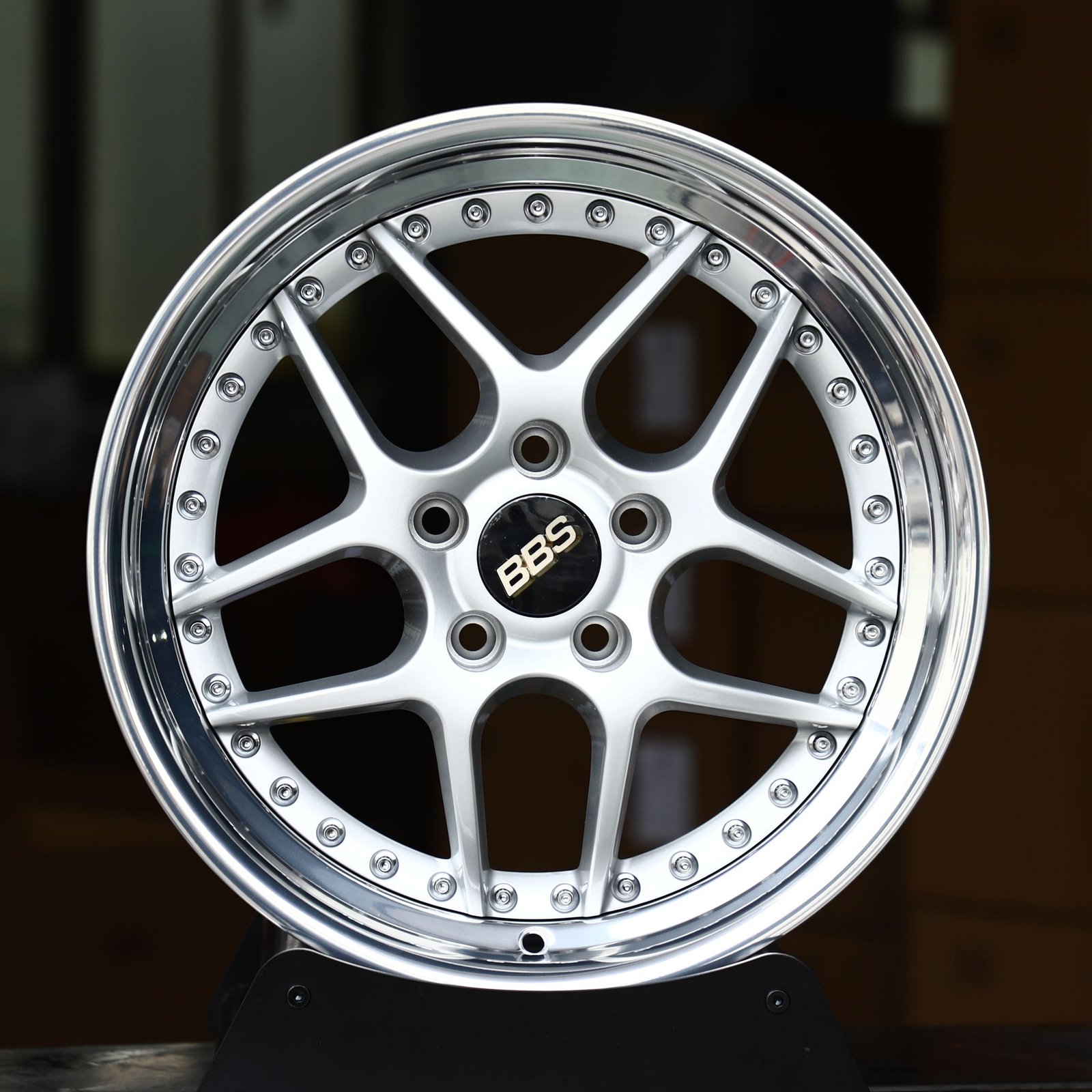 Nissan GT-R wheels – Hyper Silver 5 Y-Spoke Polished Lip 2-Piece (BBS-Style), front view