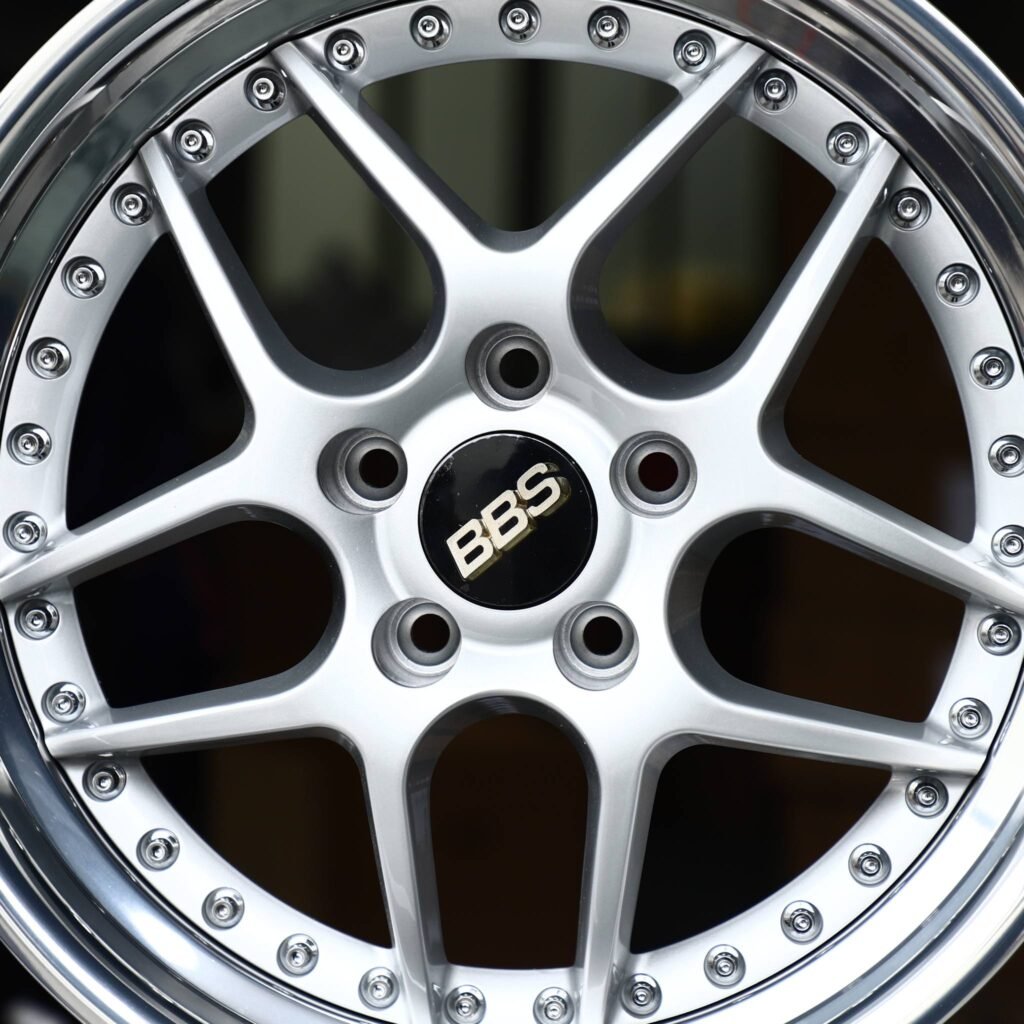 Audi A4 B9 wheels – Hyper Silver 5 Y-Spoke Polished Lip 2-Piece (BBS-Style), lip and barrel detail