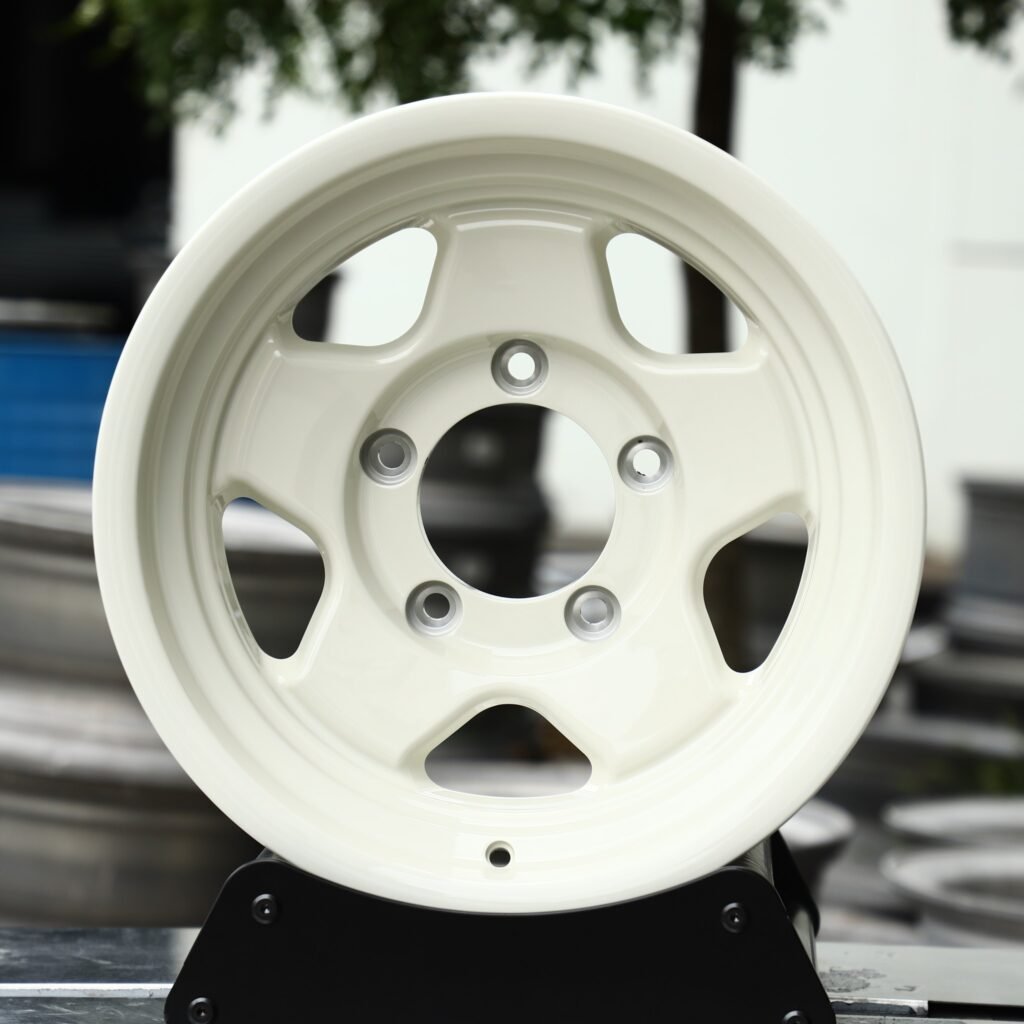 Toyota 4Runner wheels – Beige 5-Spoke Deep Lip, front view