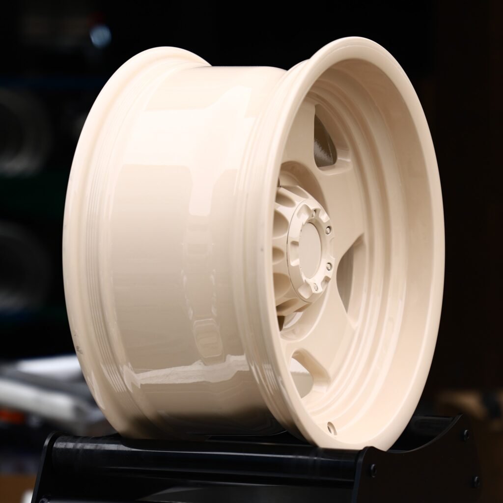 6x135 wheels – Beige 5-Spoke Dish, side view