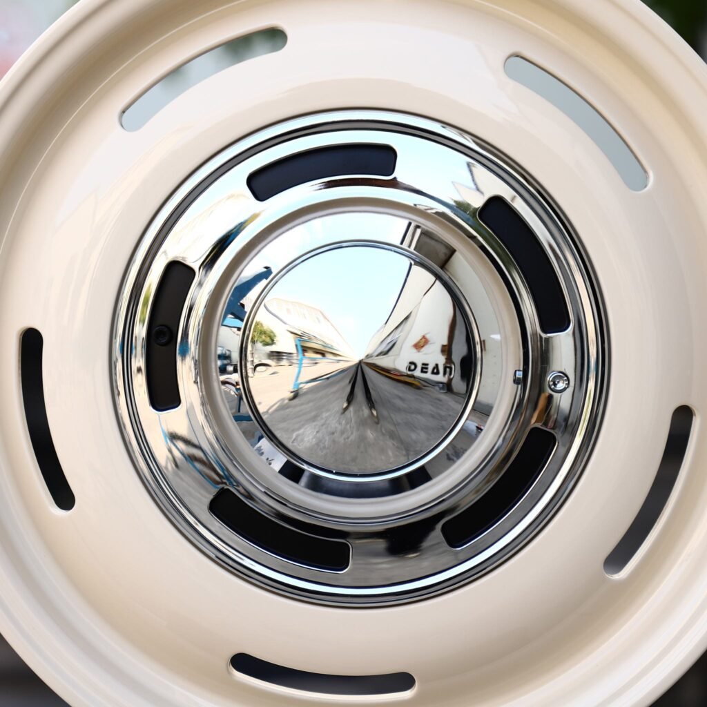 Lexus LX 570 wheels – Beige Semi-Full-Face, lip and barrel detail