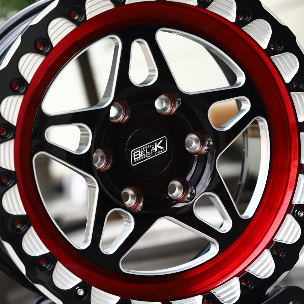 Chevrolet Silverado 1500 wheels – Belak Custom Finish Racing 5-Star Spoke, lip and barrel detail