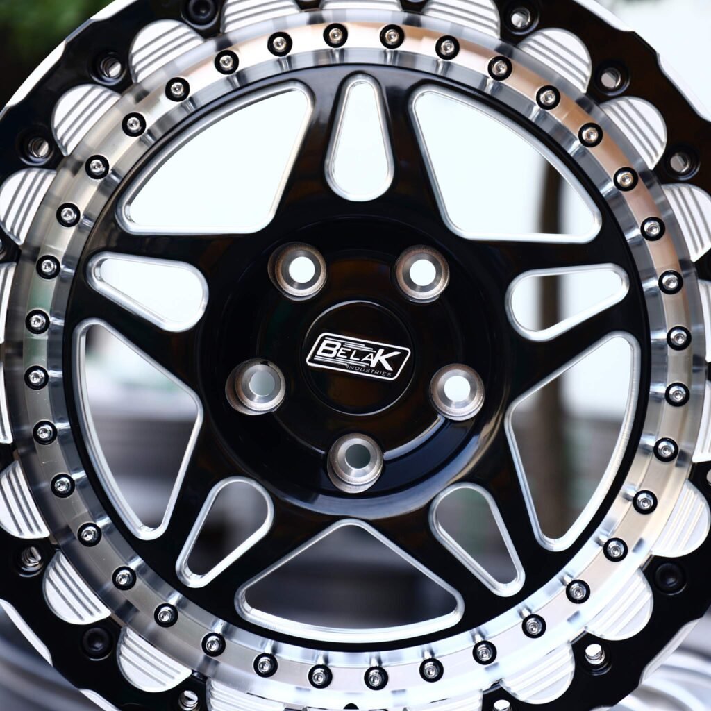 Dodge Challenger wheels – Belak Industries 10-Spoke Mesh Mirror Milled Beadlock, lip and barrel detail
