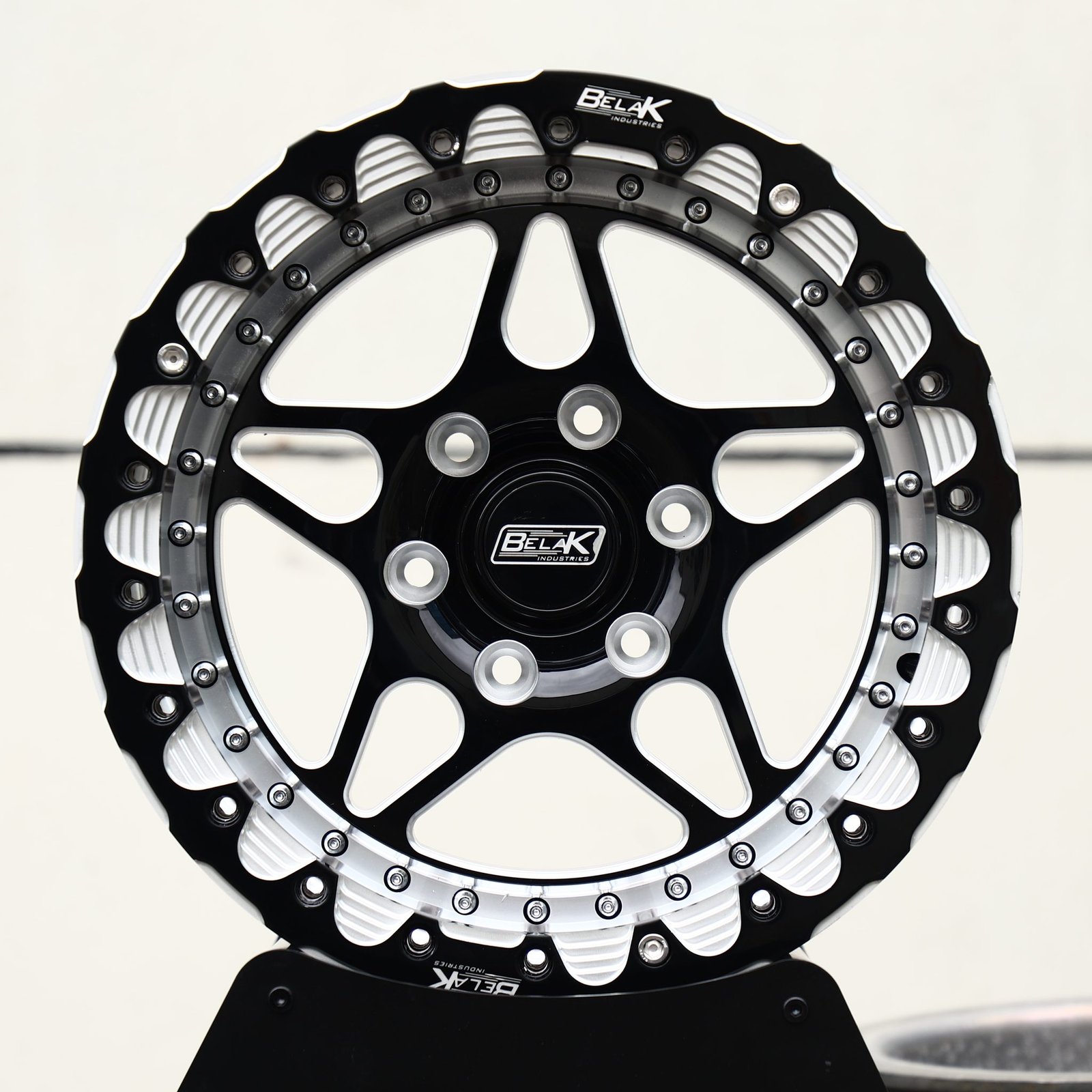 Ford F-150 wheels – Gloss Black / Machined 5 Split-Spoke Beadlock (Belak-Style), front view