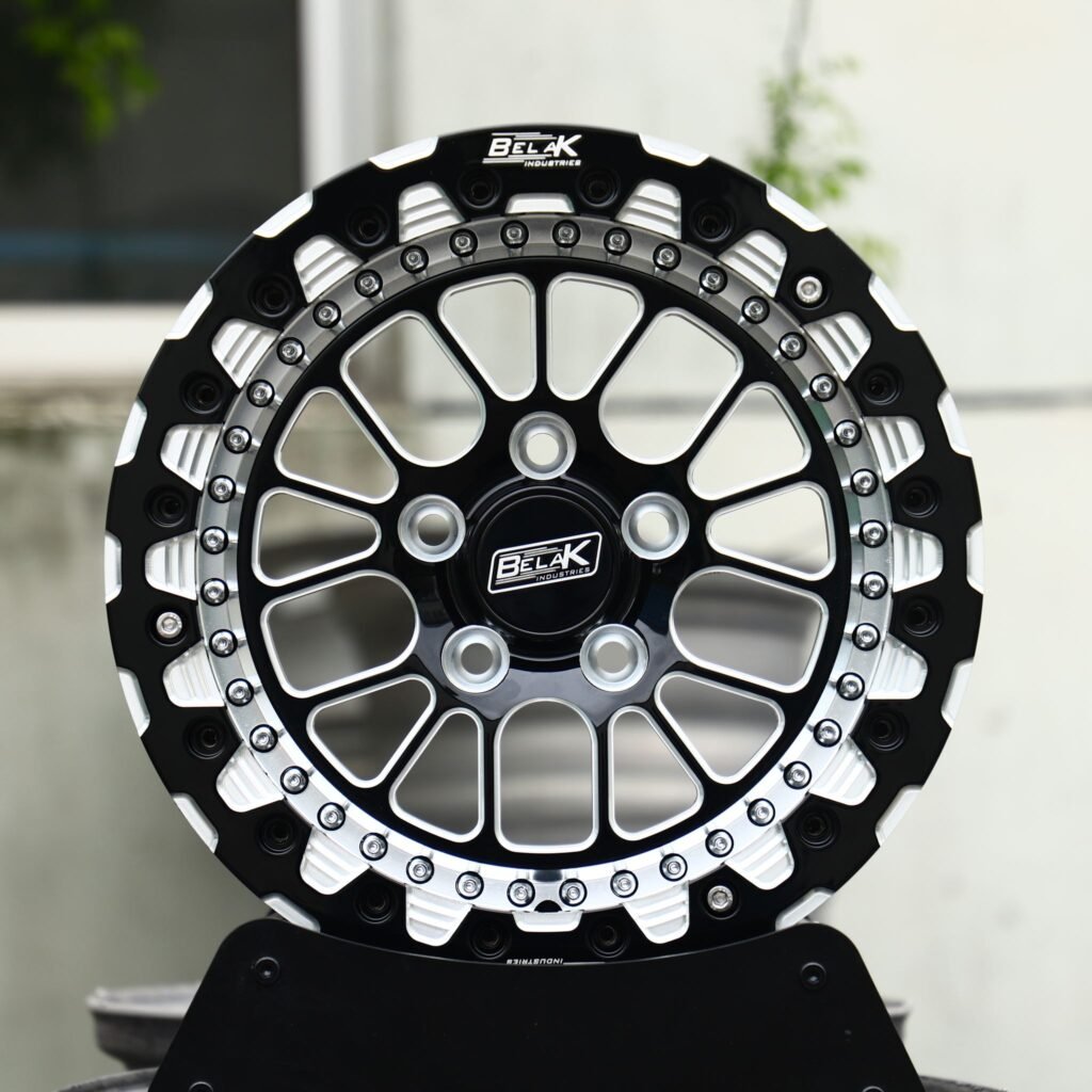 Ford Mustang wheels – Gloss Black / Mirror Milled Mesh Beadlock (Belak-Style), front view