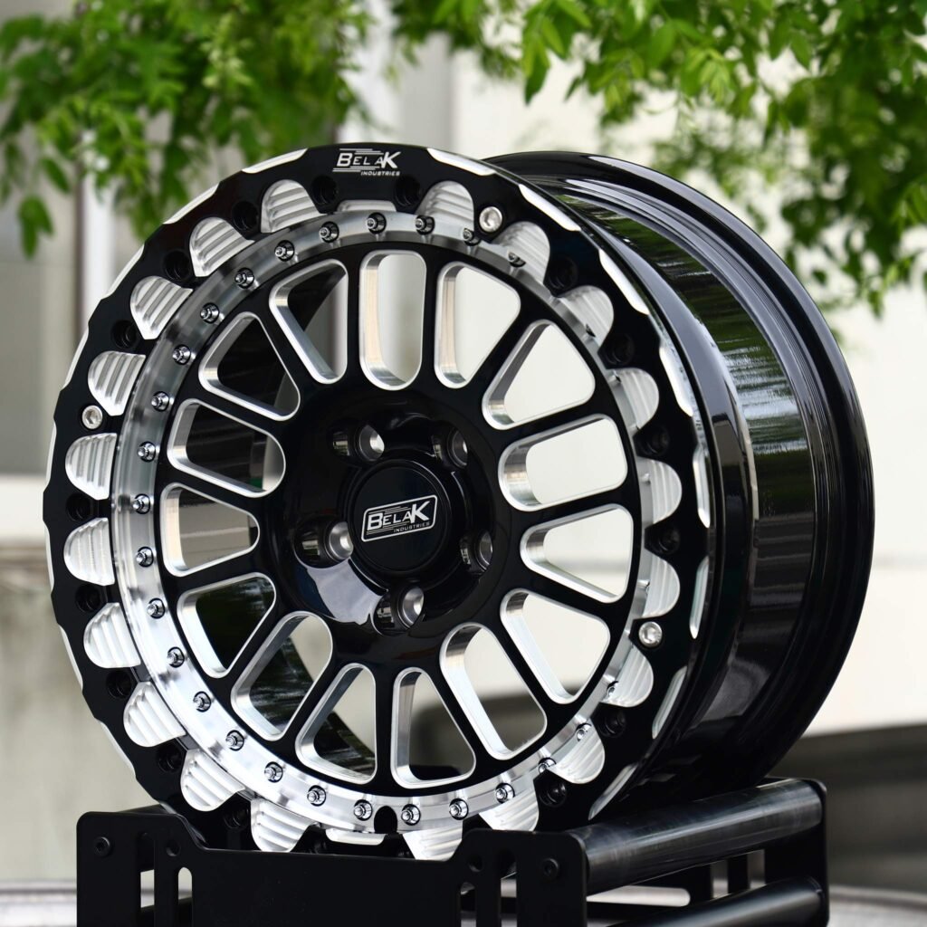 Chevrolet Corvette C7 wheels – Gloss Black / Mirror Milled Mesh Beadlock (Belak-Style), angled view