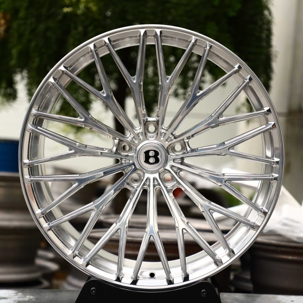 Bentley Continental GT wheels – Silver 15-Spoke, front view
