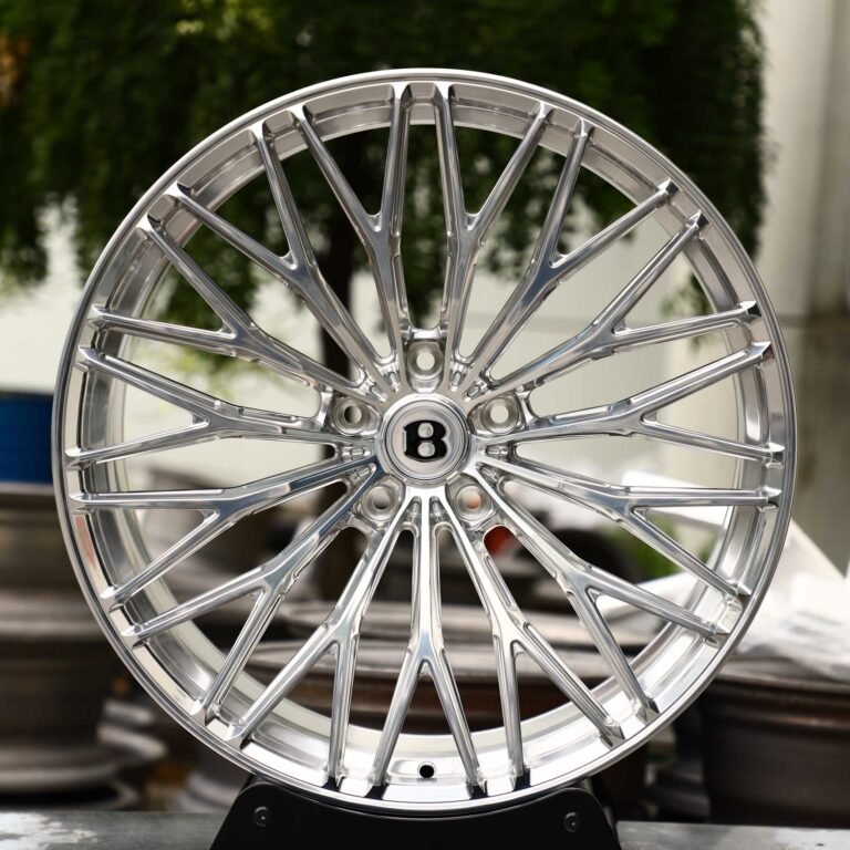 Bentley Continental GT wheels – Silver 15-Spoke, front view