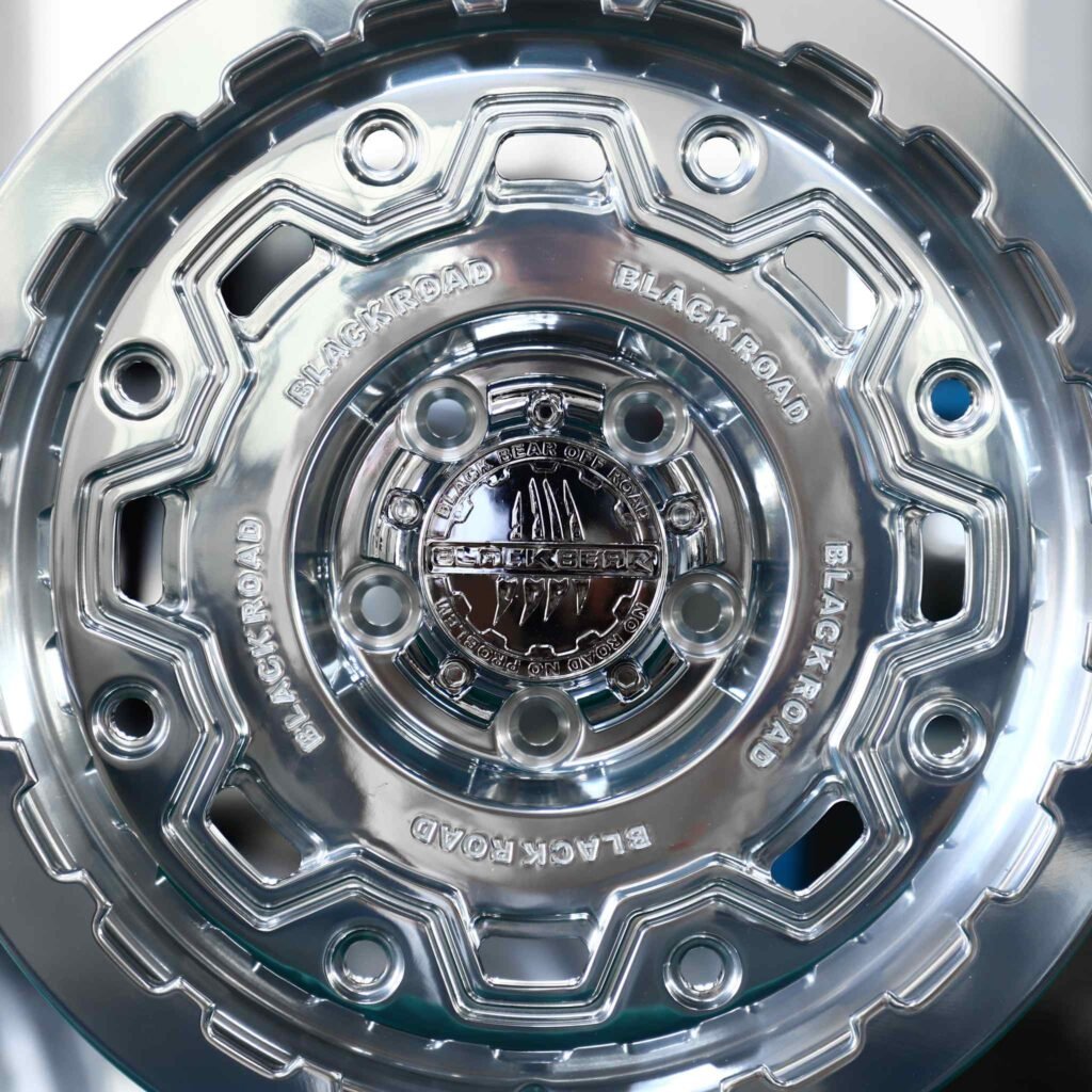 Jeep Gladiator wheels – Black Bear Custom Finish Mirror Polished, lip and barrel detail