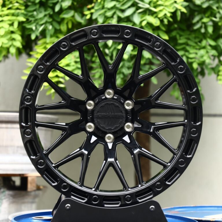 Toyota 4Runner wheels – Black Bear Gloss Black 10 Y-Spoke Exposed Bolt Detail, front view
