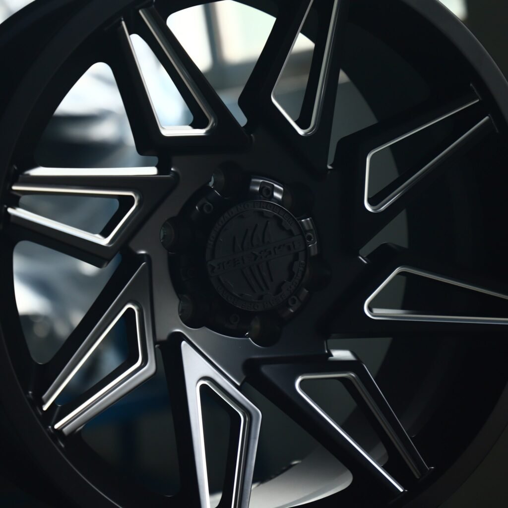 Chevrolet Silverado 1500 wheels – Black Bear Gloss Black Milled Lip, lip and barrel detail