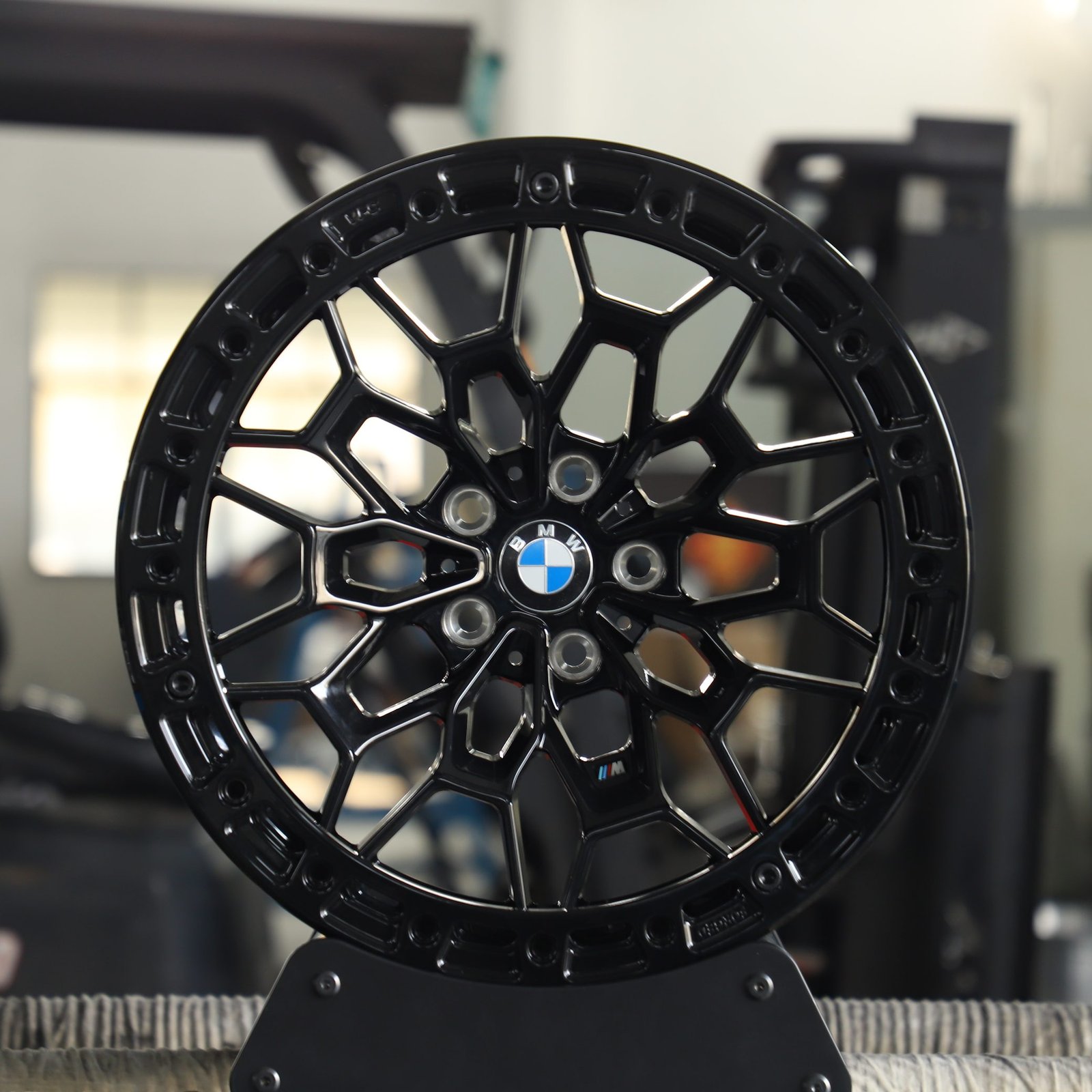 BMW M3 wheels – BMW M Style Gloss Black 5-Spoke Beadlock Cut-Out, front view