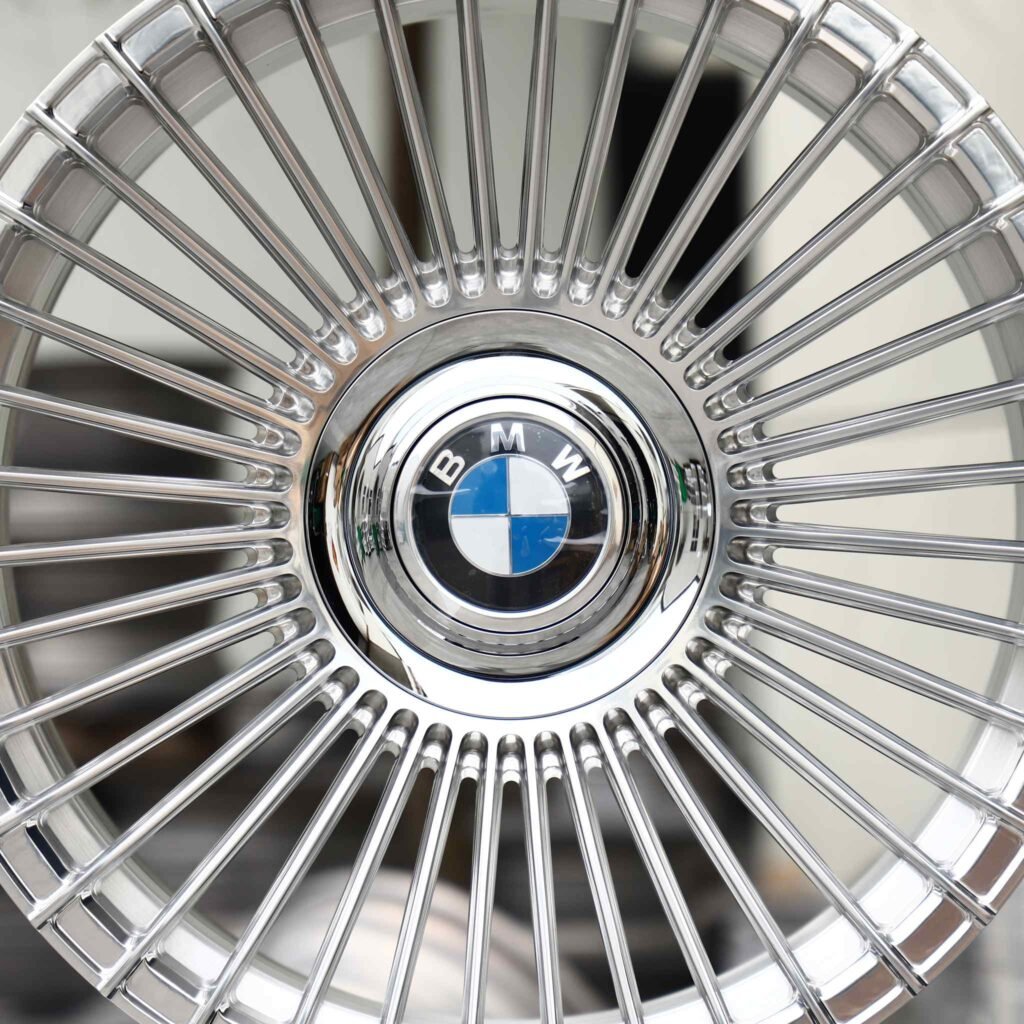 BMW M4 G82 wheels – Brushed Silver Multi-Spoke Turbine (BMW OEM-Style), lip and barrel detail