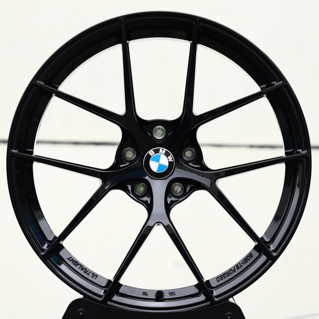 BMW M3 wheels – Gloss Black 5 Y-Split-Spoke (BMW OEM-Style), front view