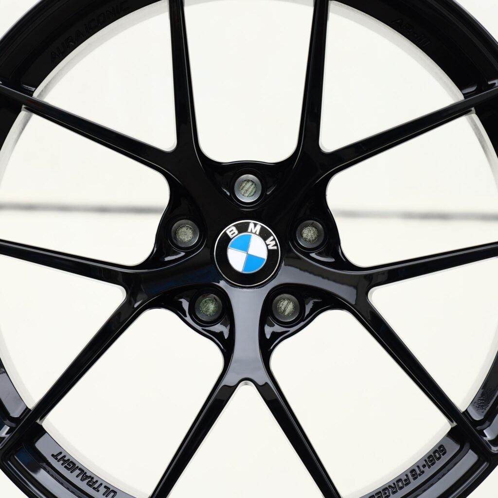 BMW M5 wheels – Gloss Black 5 Y-Split-Spoke (BMW OEM-Style), angled view