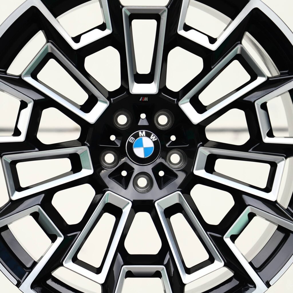 BMW M5 wheels – Gloss Black / Machined Multi-Spoke (BMW OEM-Style), angled view