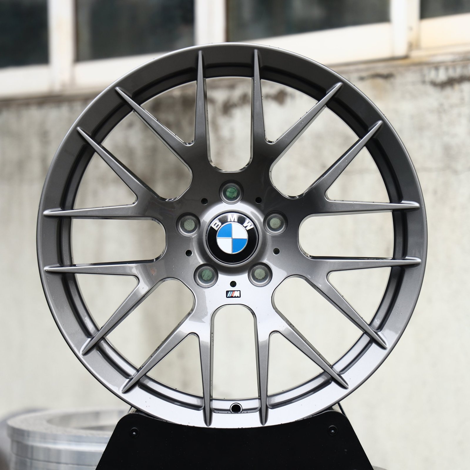 BMW M3 wheels – Gunmetal Machined 8 Y-Spoke Mesh (BMW OEM-Style), front view