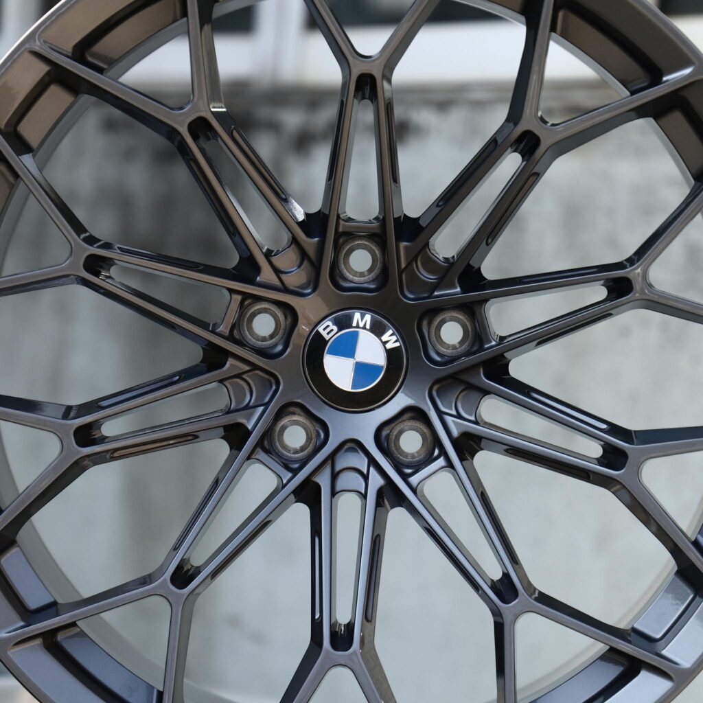 BMW M5 wheels – Gunmetal Multi-Spoke Mesh (BMW OEM-Style), angled view