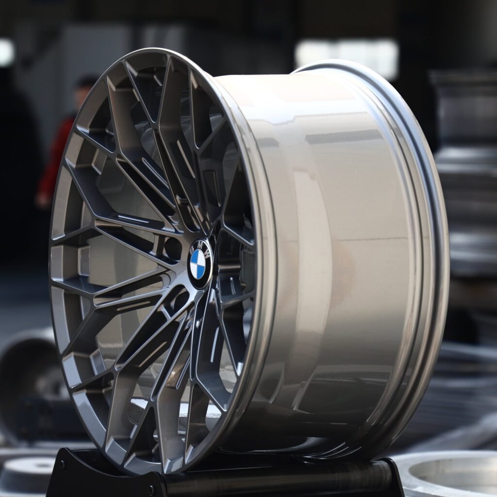 BMW M4 G82 wheels – Gunmetal Multi-Spoke Mesh (BMW OEM-Style), lip and barrel detail