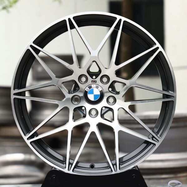 BMW M3 wheels – Hyper Silver Machined Mesh (BMW OEM-Style), front view