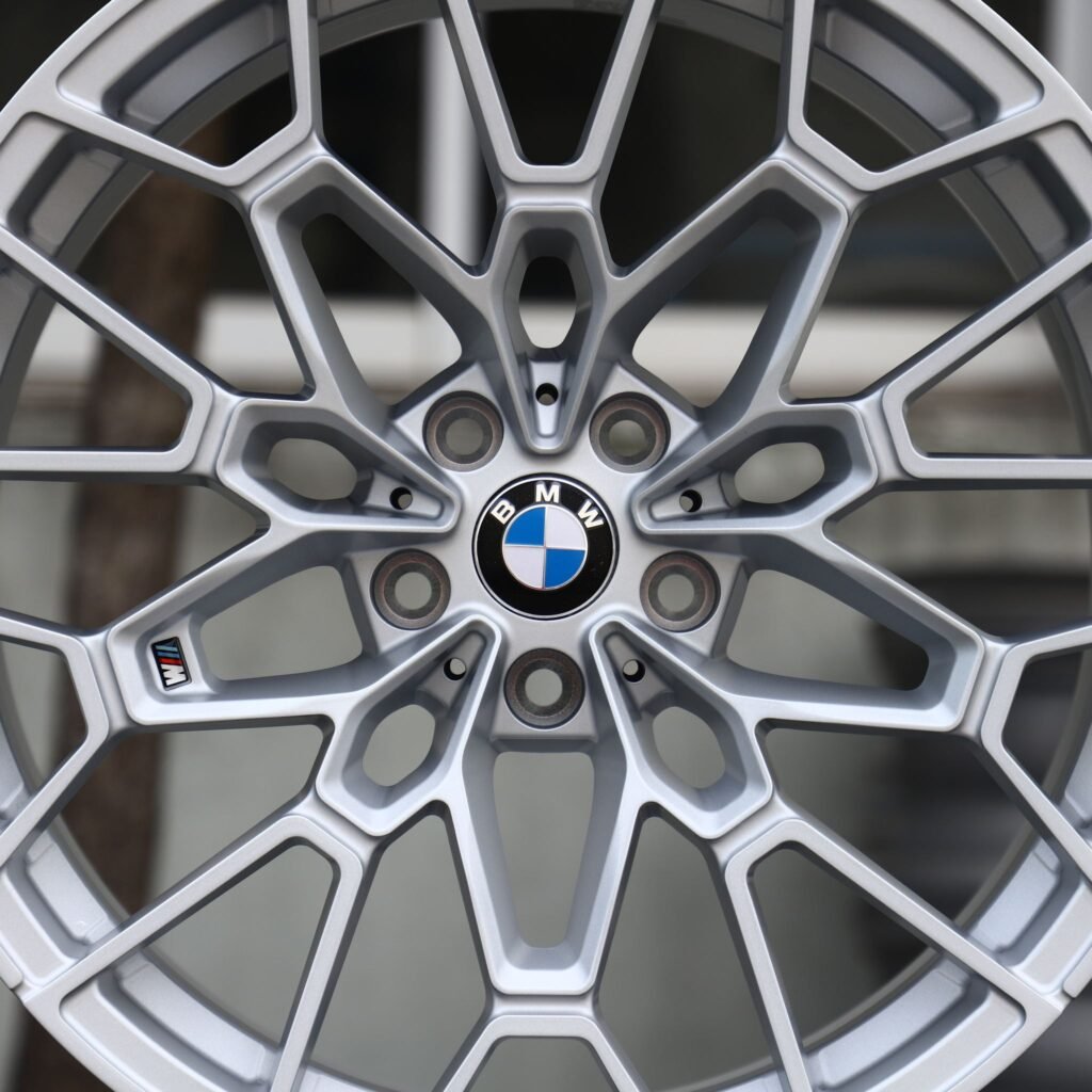 BMW M4 G82 wheels – Hyper Silver Mesh Multi-Spoke (BMW OEM-Style), lip and barrel detail