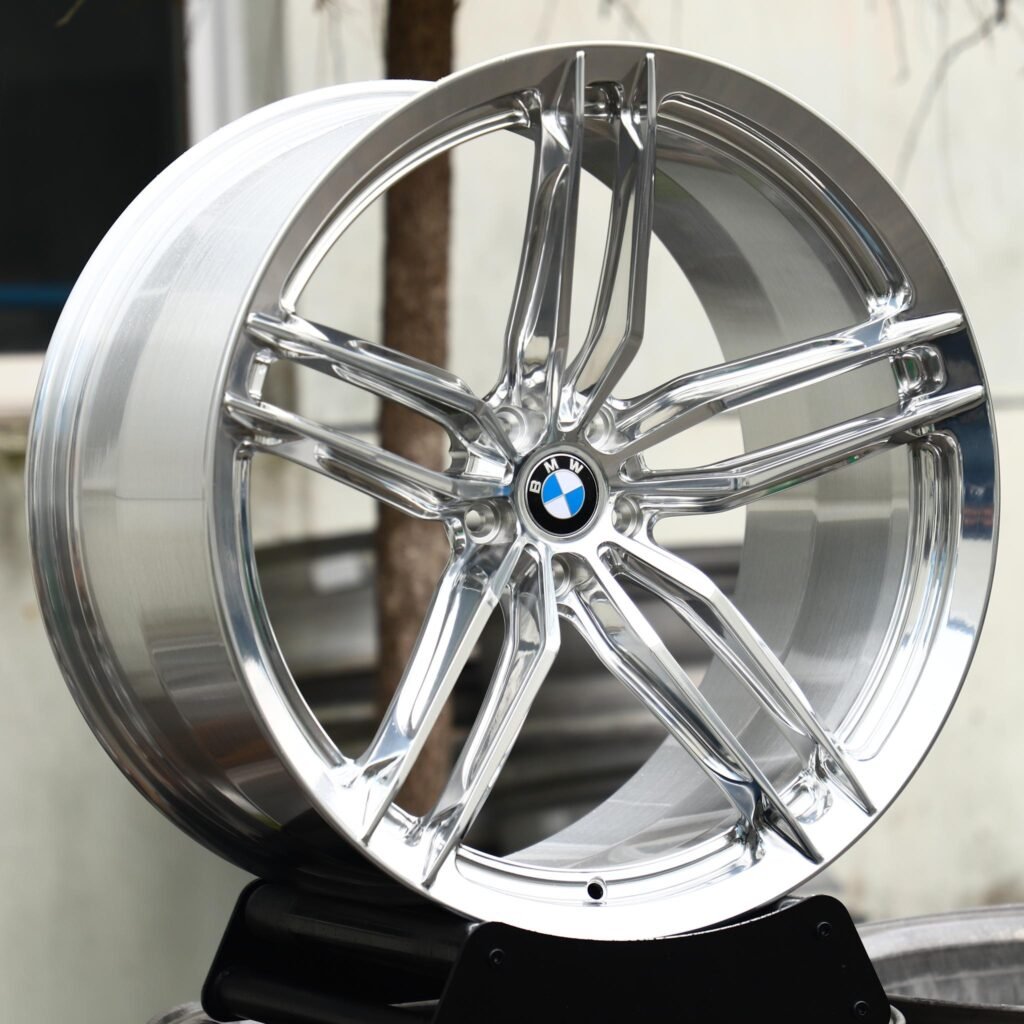 BMW M5 wheels – Hyper Silver Twin 5-Spoke (BMW OEM-Style), angled view