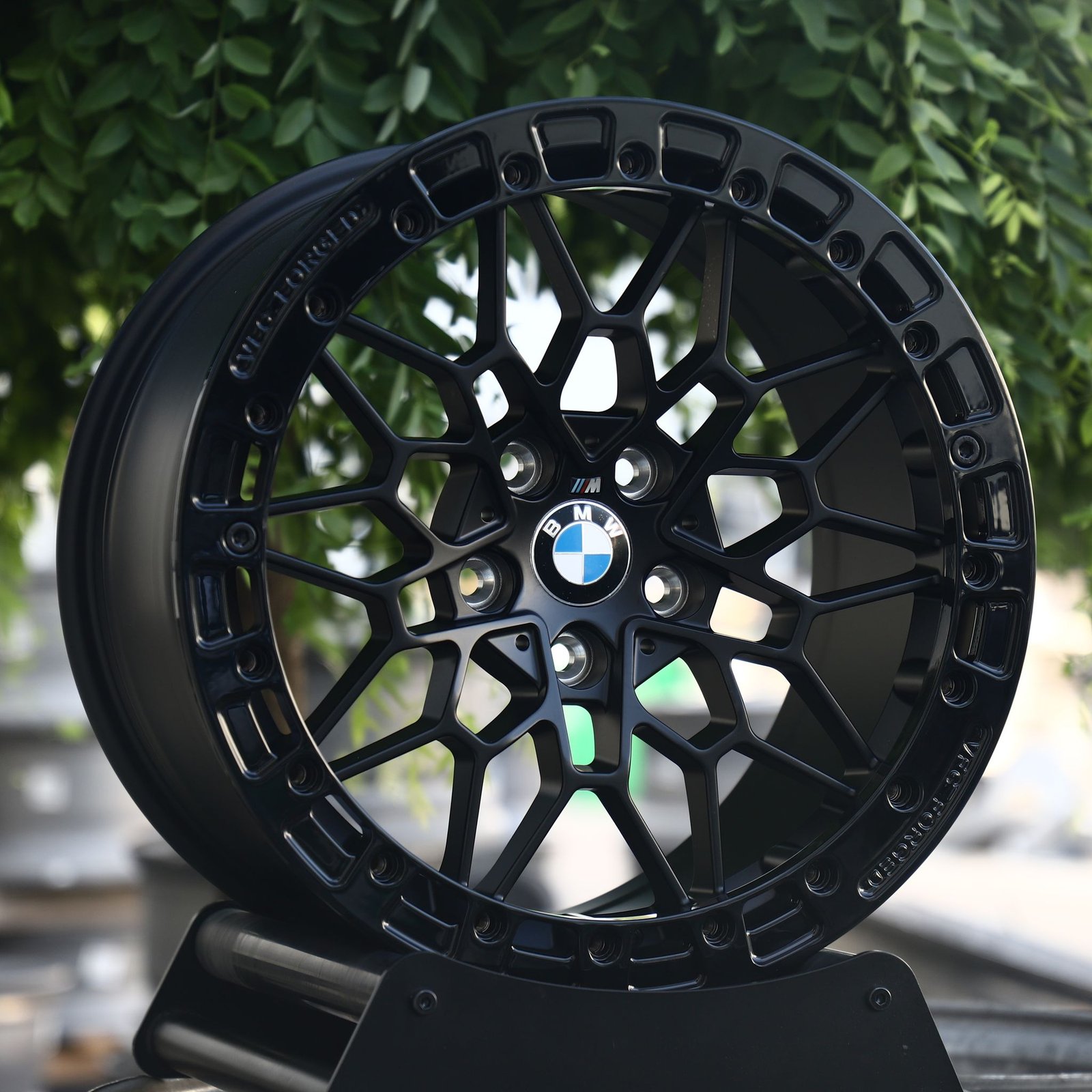BMW M3 wheels – Matte Black Mesh Beadlock (BMW OEM-Style), front view