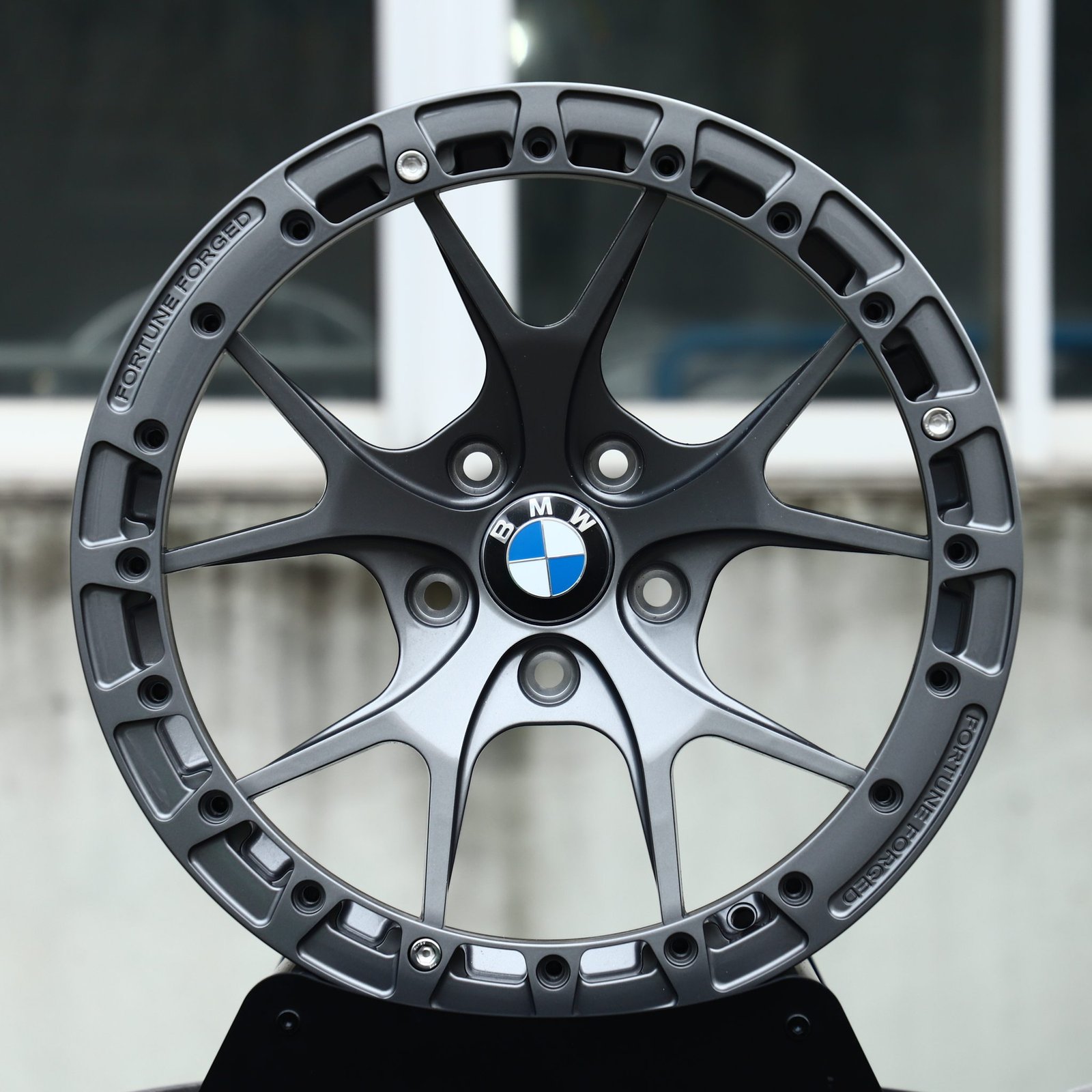 BMW M3 wheels – Matte Gunmetal 5 Y-Spoke Beadlock (BMW OEM-Style), front view