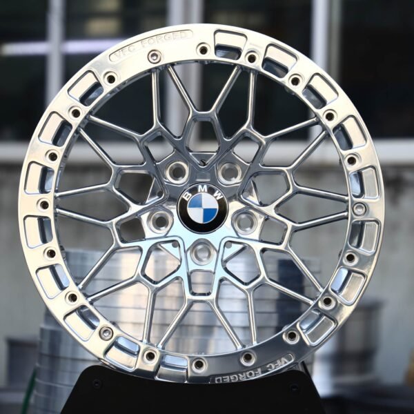 BMW M3 wheels – Mirror Polished Web-Mesh Beadlock (BMW OEM-Style), front view