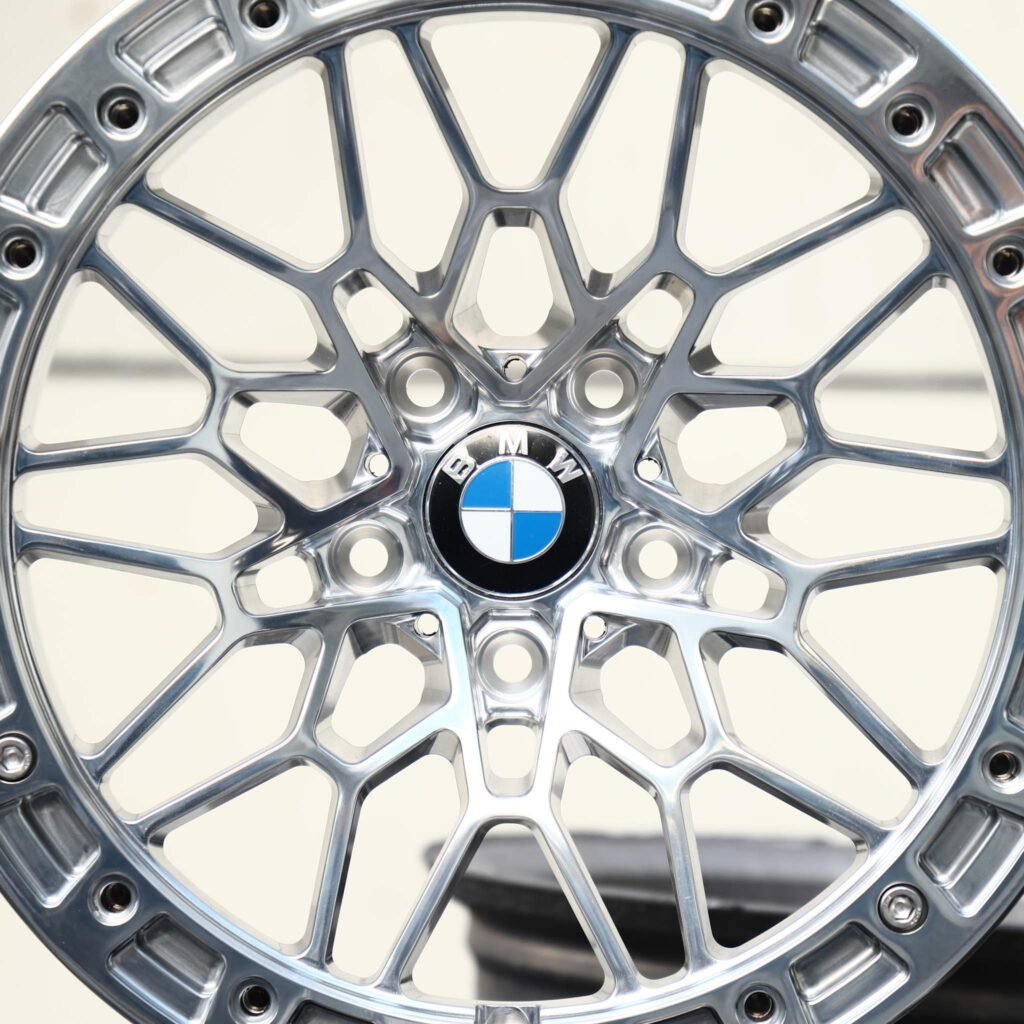 BMW M4 G82 wheels – Mirror Polished Mesh Beadlock (BMW OEM-Style), lip and barrel detail